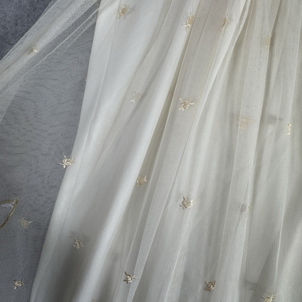 Whimsical Fairycore Ethereal Tulle Maxi Skirt XS Cream Gold Embroidered Bridal - Picture 10 of 16